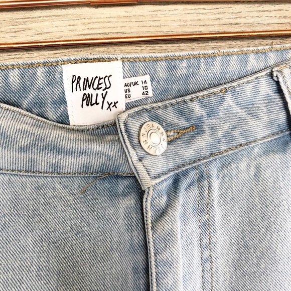 Princess Polly light wash distressed boyfriend jeans - Picture 6 of 6